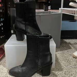 Frye Ladies Black Leather Ankle Boots Size 7.5 Medium